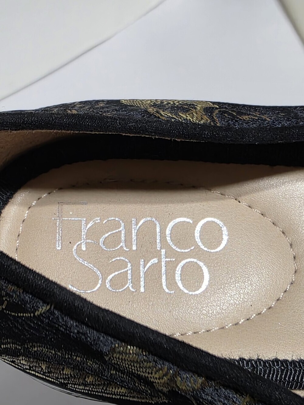 EUC FRANCO SARTO HURLEY TAPESTRY LOAFERS BLACK & GOLD BROCADE SLIP-ON FLATS SZ9 - Picture 12 of 12